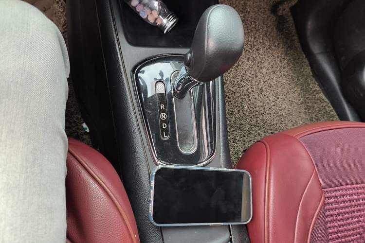 Used Nissan Tiida 2011 1.6L CVT Comfort Model Gear Lever