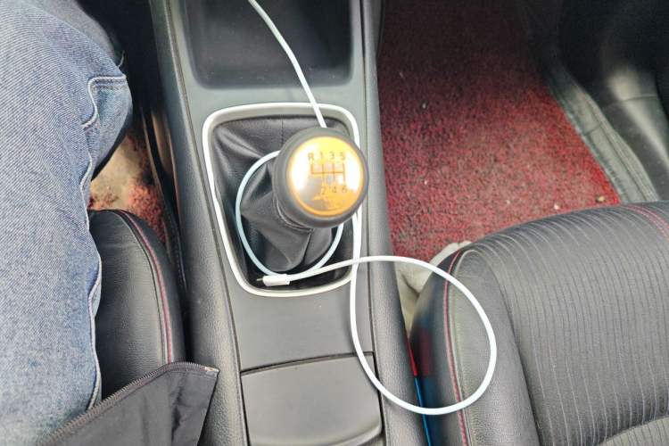 Used Nissan Tiida 2011 1.6T Manual Xuan Dong Edition Gear Lever