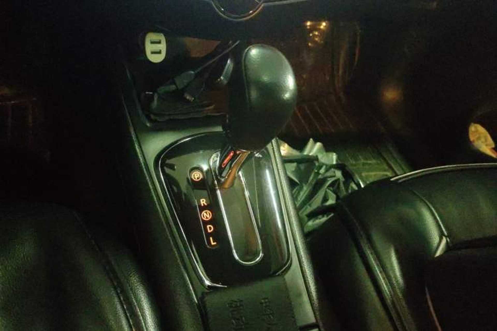 Used Nissan Tiida 2011 1.6L CVT Smart Version Gear Lever