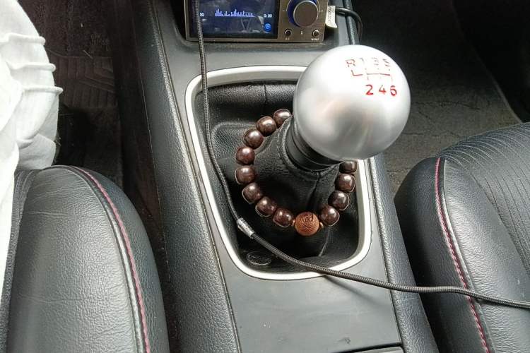 Used Nissan Tiida 2011 1.6T Manual Xuan Dong Edition Gear Lever