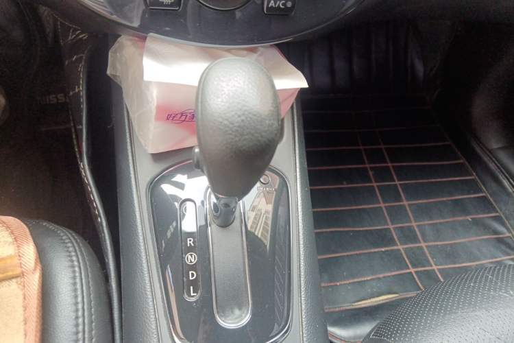 Used Nissan Tiida 2011 1.6L CVT Comfort Model Gear Lever