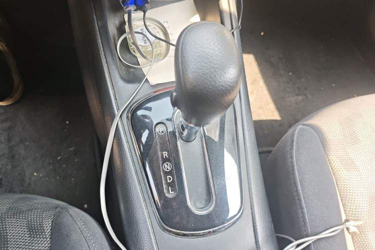 Used Nissan Tiida 2011 1.6L CVT Comfort Model Gear Lever