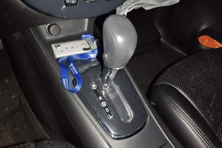 Used Nissan Tiida 2011 1.6L CVT Comfort Model Gear Lever