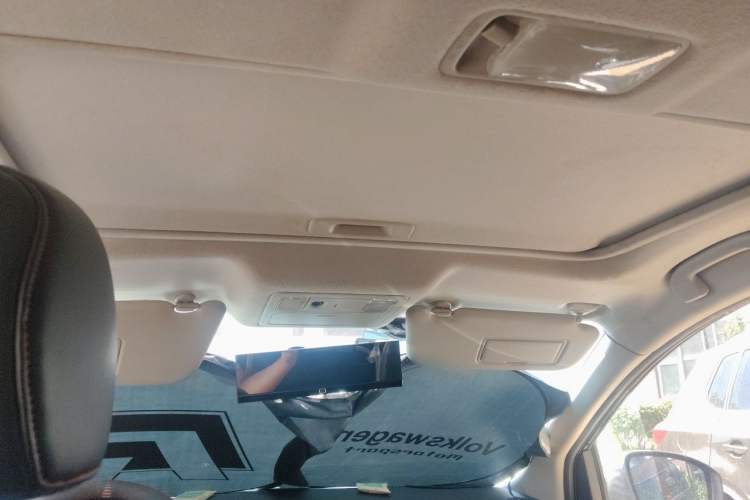 Used Nissan Tiida 2011 1.6T M-CVT Cool Edition Headliner
