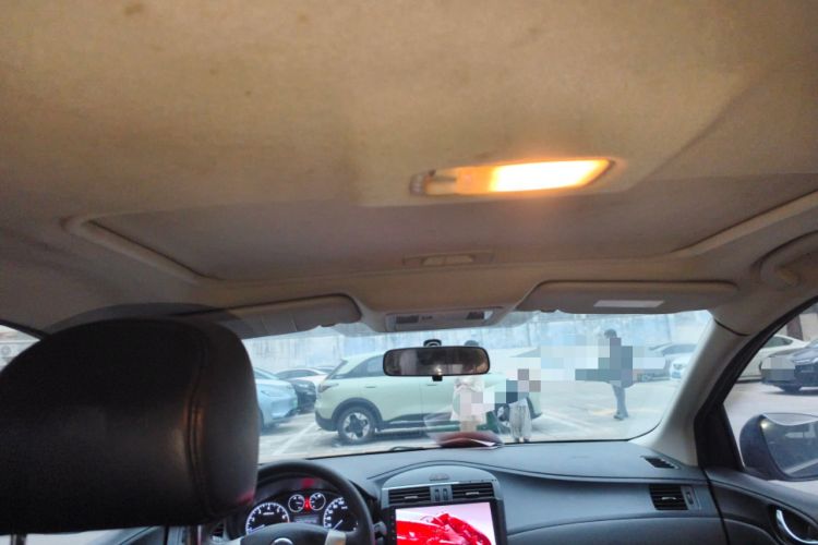 Used Nissan Tiida 2011 1.6L CVT Smart Version Headliner