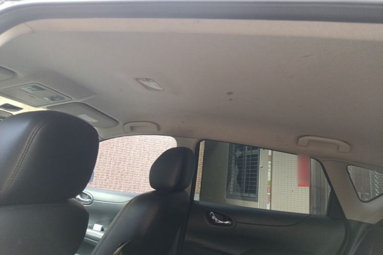 Used Nissan Tiida 2011 1.6L CVT Comfort Model Headliner