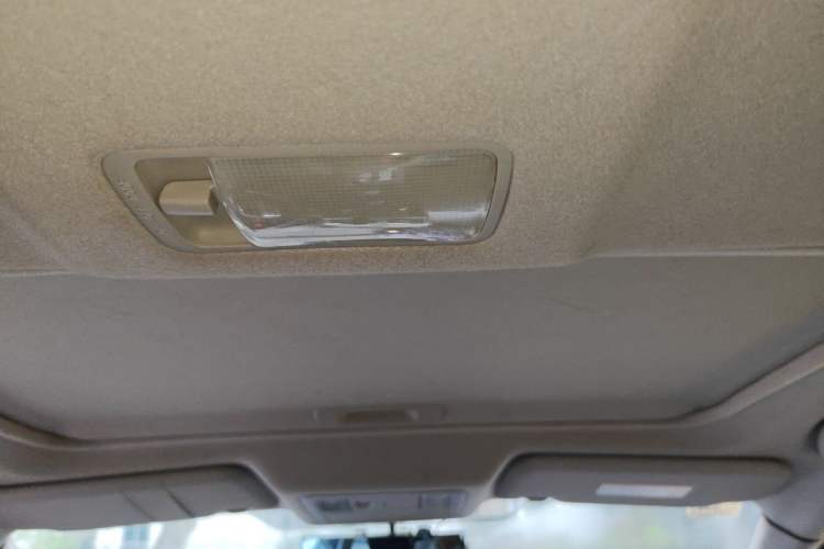 Used Nissan Tiida 2011 1.6L CVT Smart Version Headliner
