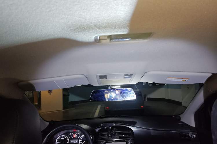 Used Nissan Tiida 2011 1.6L CVT Comfort Model Headliner