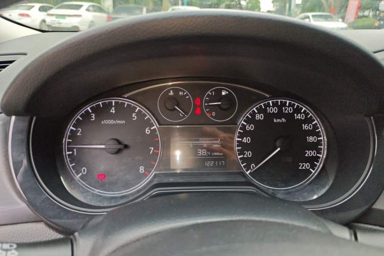 Used Nissan Tiida 2011 1.6L Manual Comfort Edition Instrument Cluster