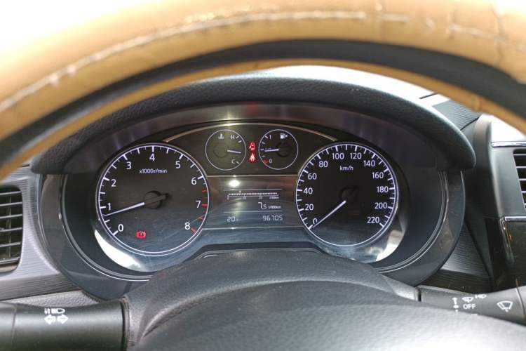 Used Nissan Tiida 2011 1.6L Manual Comfort Edition Instrument Cluster