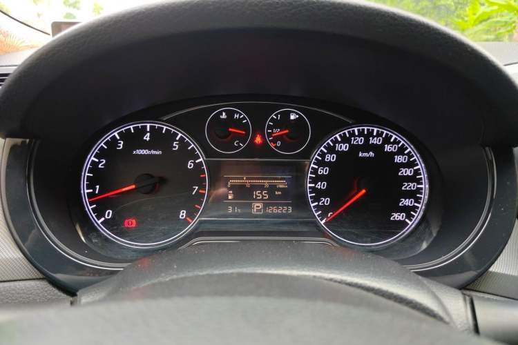 Used Nissan Tiida 2011 1.6T M-CVT Cool Edition Instrument Cluster