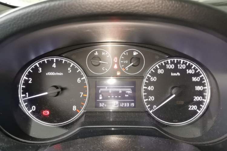 Used Nissan Tiida 2011 1.6L CVT Comfort Model Instrument Cluster