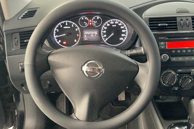 Used Nissan Tiida 2011 1.6L CVT Comfort Model Interior 1