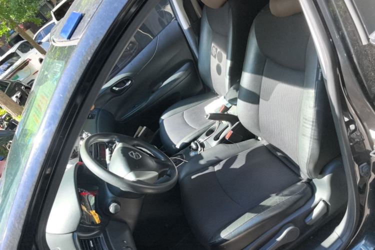 Used Nissan Tiida 2011 1.6L CVT Smart Version Left Front Seat