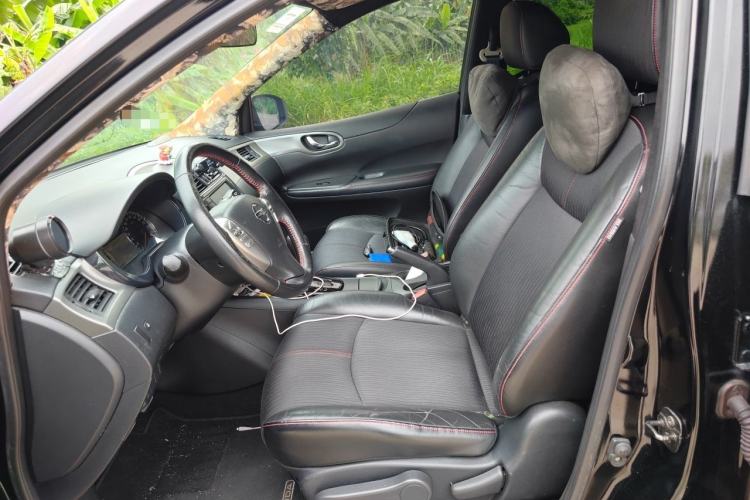 Used Nissan Tiida 2011 1.6T M-CVT Cool Edition Left Front Seat