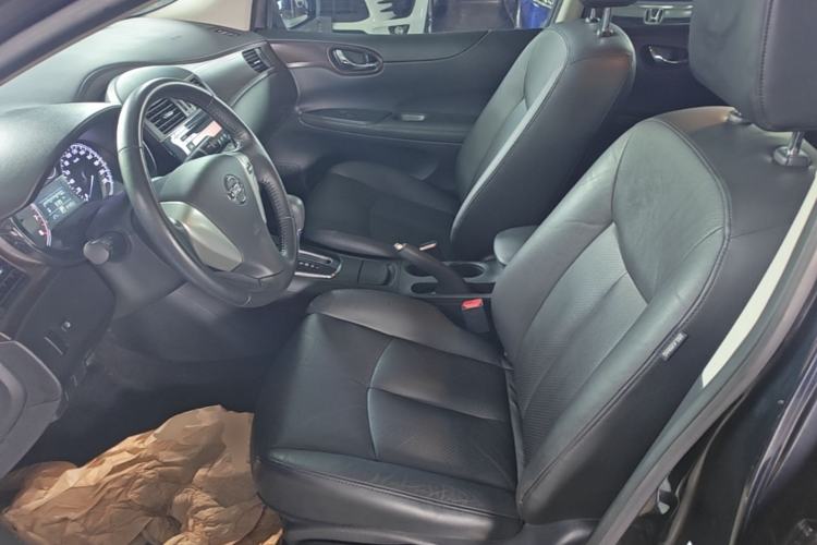 Used Nissan Tiida 2011 1.6L CVT Luxury Edition Left Front Seat