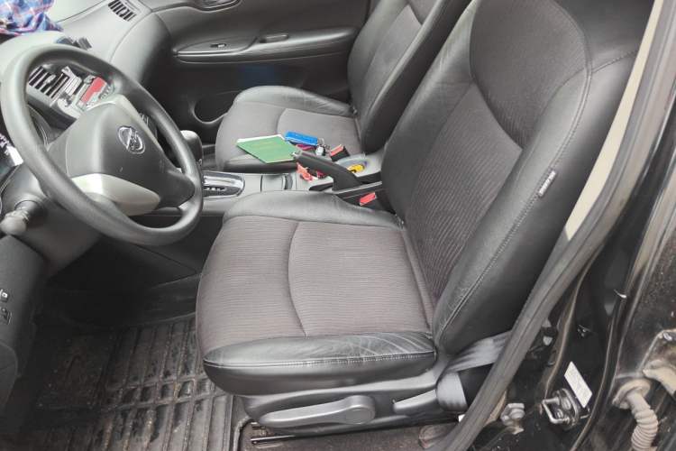 Used Nissan Tiida 2011 1.6L CVT Smart Version Left Front Seat