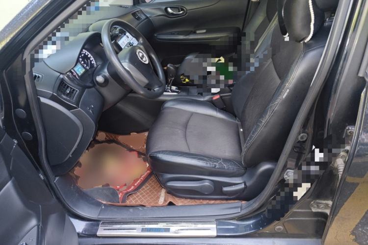 Used Nissan Tiida 2011 1.6L CVT Smart Version Left Front Seat