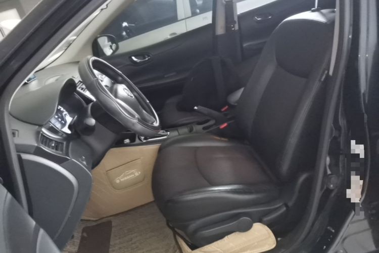 Used Nissan Tiida 2011 1.6L CVT Smart Version Left Front Seat