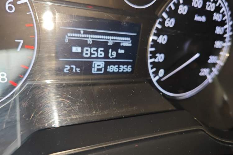 Used Nissan Tiida 2011 1.6L CVT Comfort Model Odometer Close Up