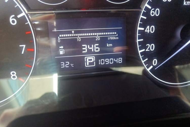 Used Nissan Tiida 2011 1.6L CVT Comfort Model Odometer Close Up