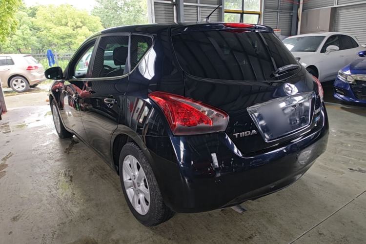 Used Nissan Tiida 2011 1.6L CVT Luxury Edition Rear Left 45 Deg