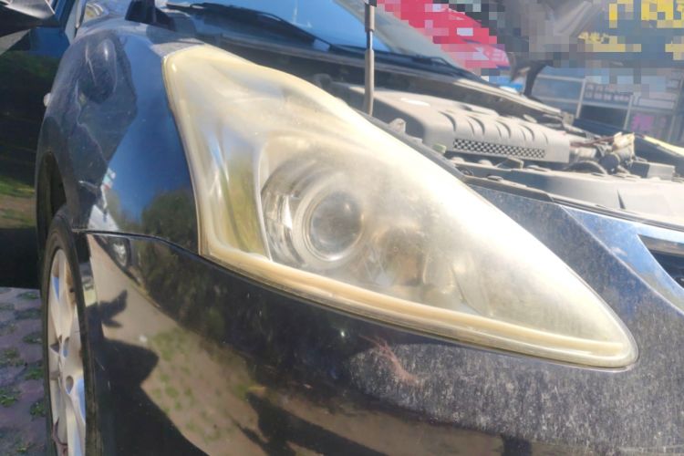Used Nissan Tiida 2011 1.6L CVT Smart Version Right Front Headlight