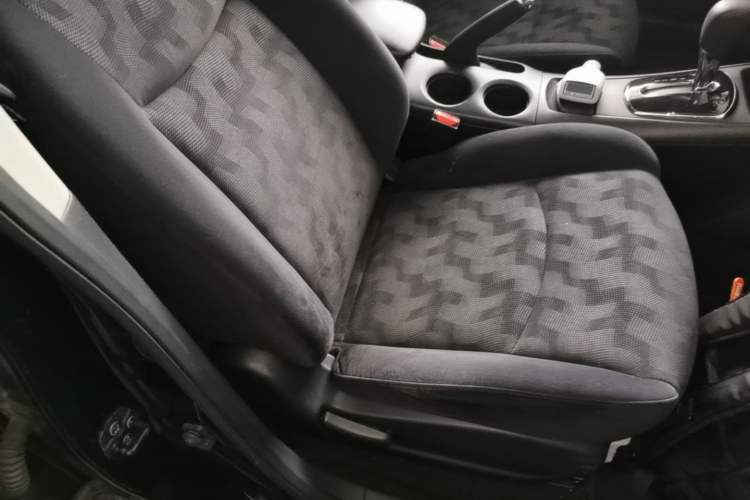 Used Nissan Tiida 2011 1.6L CVT Comfort Model Right Front Seat