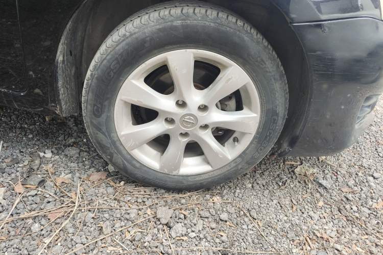 Used Nissan Tiida 2011 1.6L CVT Comfort Model Right Front Wheel Hub