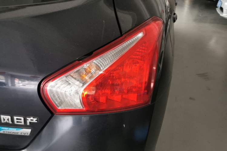 Used Nissan Tiida 2011 1.6L CVT Comfort Model Right Rear Taillight