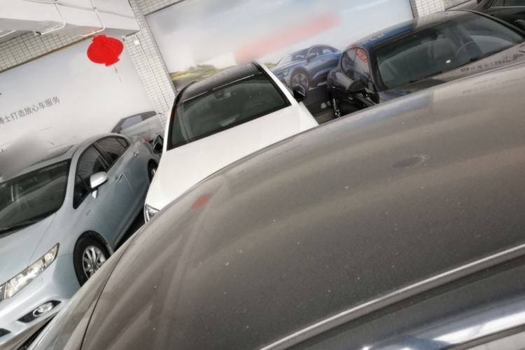 Used Nissan Tiida 2011 1.6L CVT Comfort Model Roof