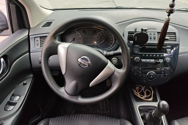 Used Nissan Tiida 2011 1.6L Manual Comfort Edition Steering Wheel
