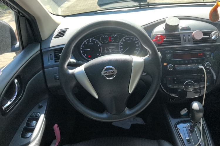Used Nissan Tiida 2011 1.6L CVT Smart Version Steering Wheel
