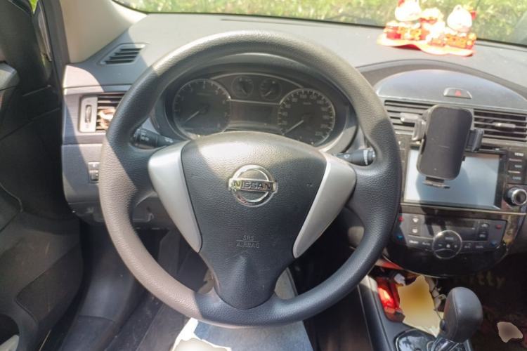 Used Nissan Tiida 2011 1.6L CVT Smart Version Steering Wheel