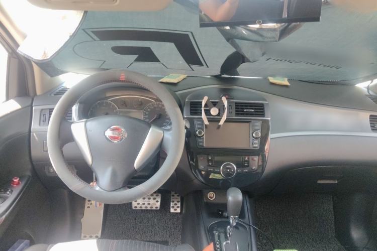 Used Nissan Tiida 2011 1.6T M-CVT Cool Edition Steering Wheel