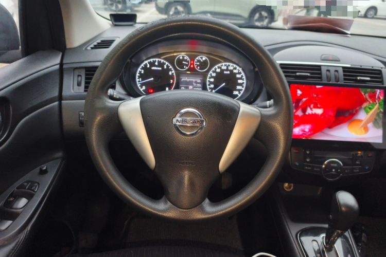Used Nissan Tiida 2011 1.6L CVT Smart Version Steering Wheel