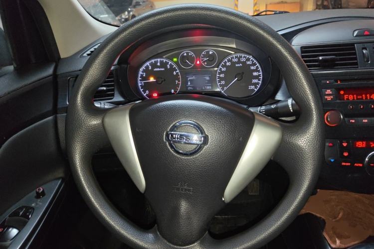 Used Nissan Tiida 2011 1.6L CVT Smart Version Steering Wheel