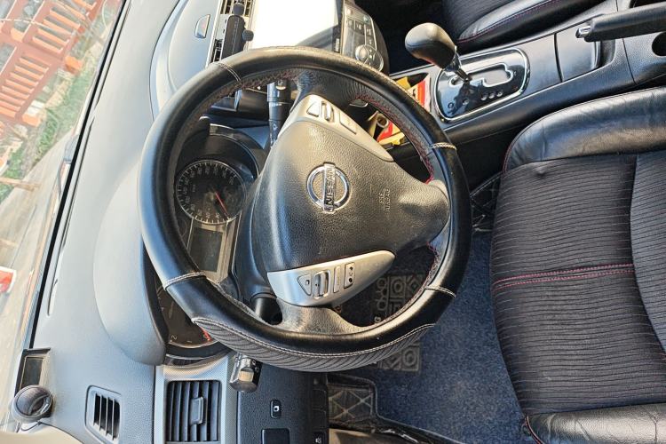 Used Nissan Tiida 2011 1.6T M-CVT Cool Edition Steering Wheel