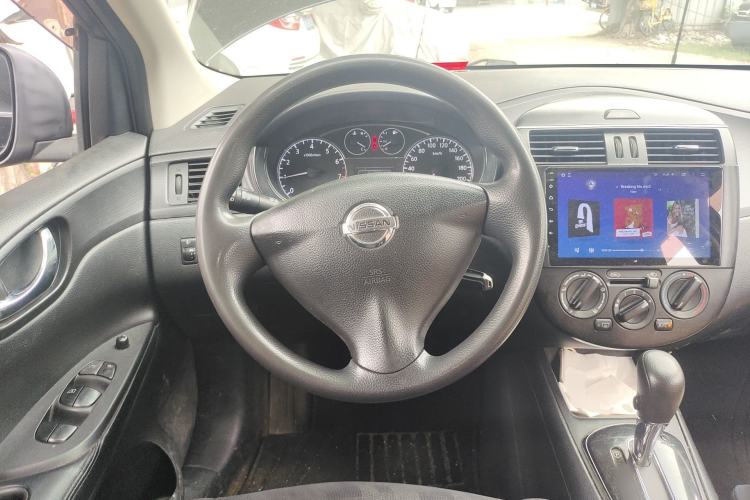 Used Nissan Tiida 2011 1.6L CVT Comfort Model Steering Wheel