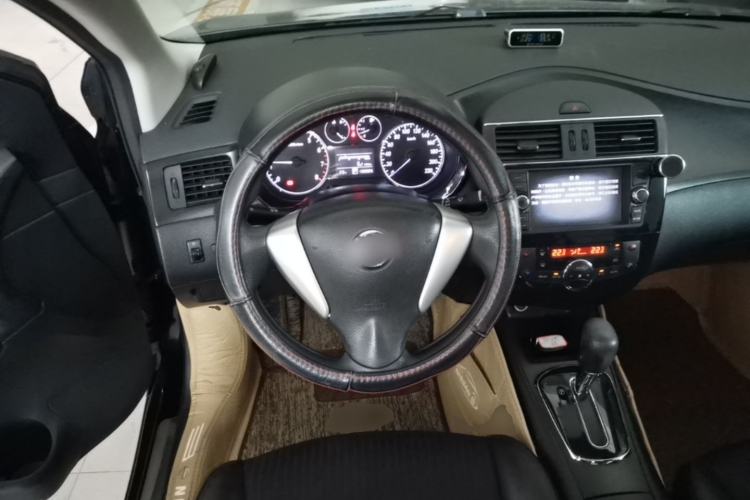 Used Nissan Tiida 2011 1.6L CVT Smart Version Steering Wheel