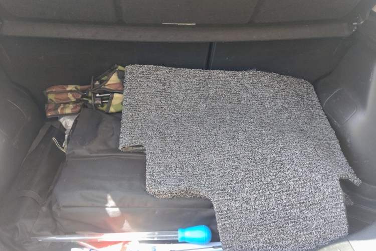 Used Nissan Tiida 2011 1.6T M-CVT Cool Edition Trunk
