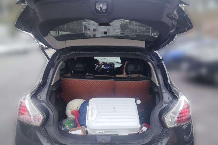 Used Nissan Tiida 2011 1.6T Manual Xuan Dong Edition Trunk