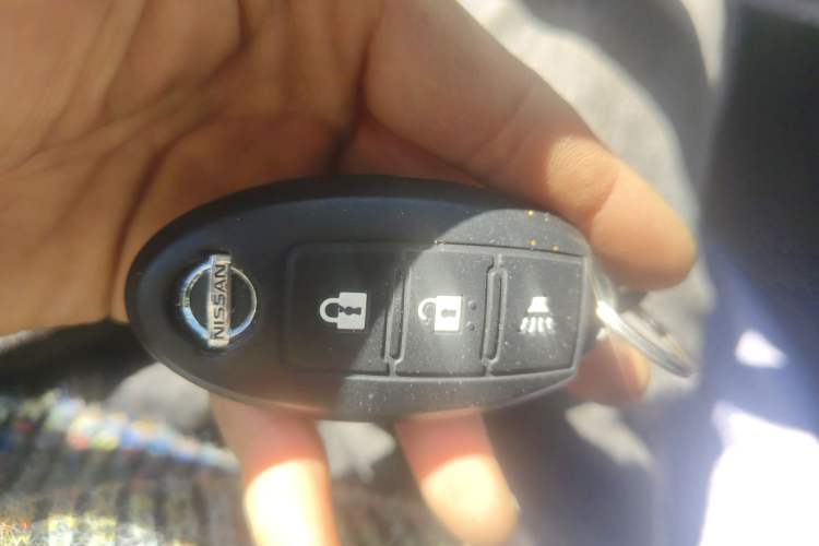 Used Nissan Tiida 2011 1.6L CVT Smart Version Vehicle Key
