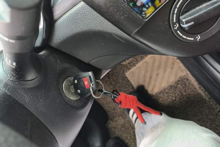 Used Nissan Tiida 2011 1.6L CVT Comfort Model Vehicle Key