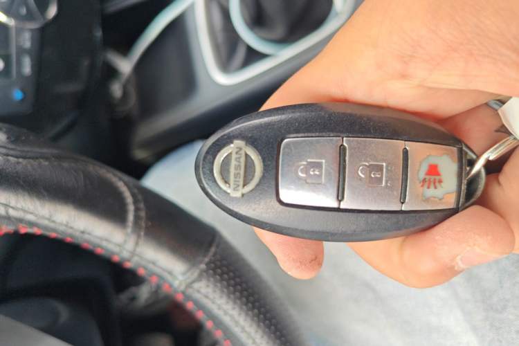 Used Nissan Tiida 2011 1.6T Manual Xuan Dong Edition Vehicle Key
