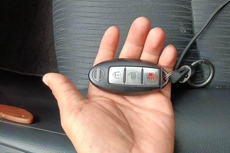 Used Nissan Tiida 2011 1.6T Manual Xuan Dong Edition Vehicle Key