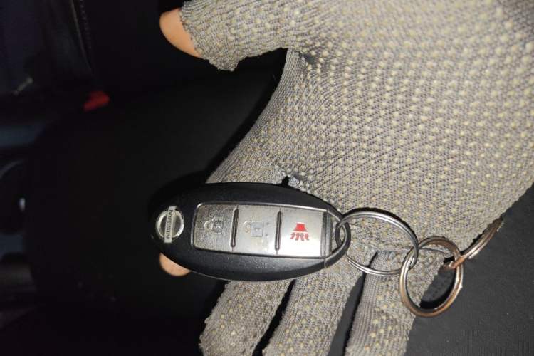 Used Nissan Tiida 2011 1.6L CVT Smart Version Vehicle Key