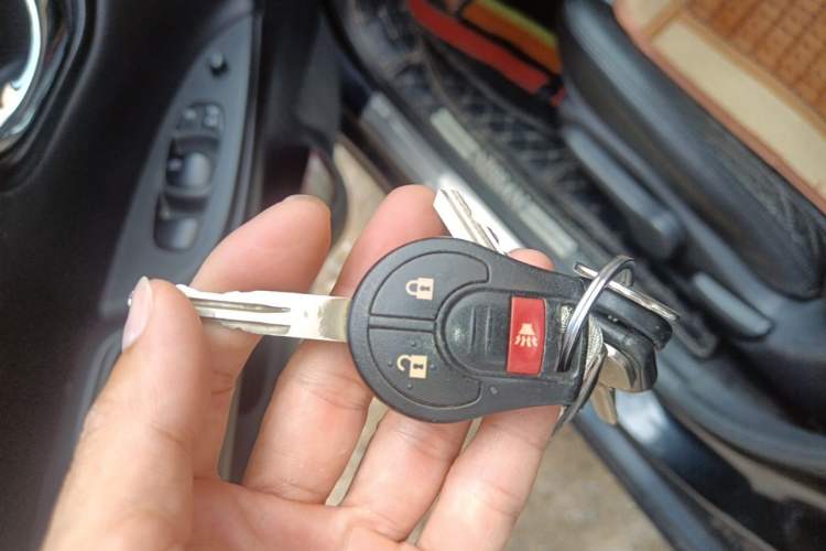 Used Nissan Tiida 2011 1.6L CVT Comfort Model Vehicle Key