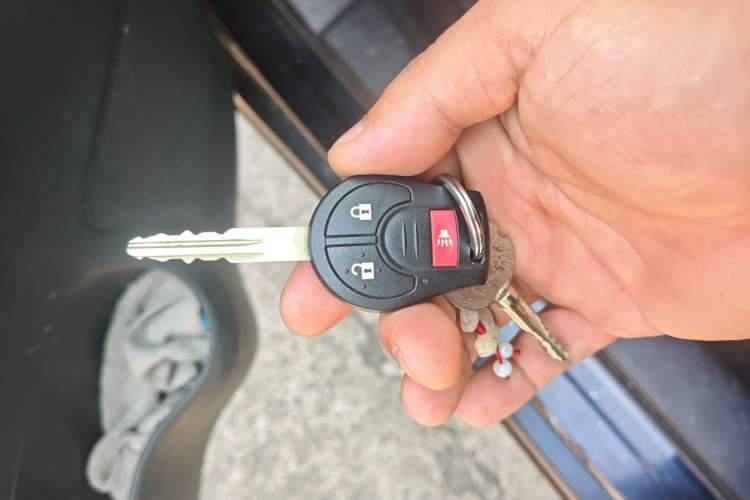 Used Nissan Tiida 2011 1.6L CVT Comfort Model Vehicle Key