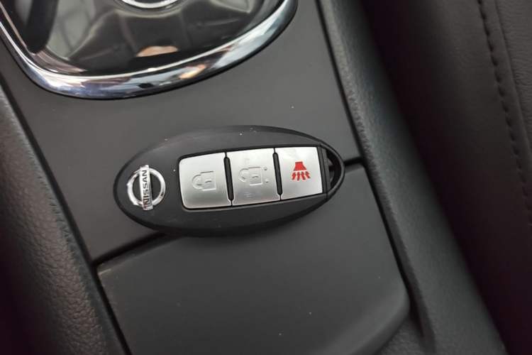 Used Nissan Tiida 2011 1.6L CVT Luxury Edition Vehicle Key